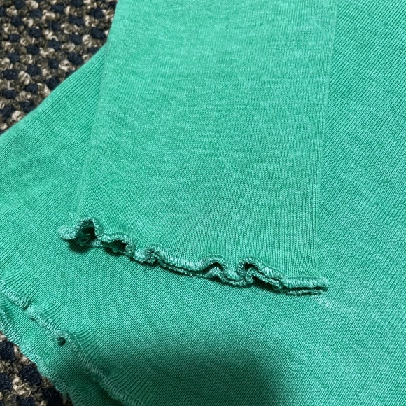 Green Tommy Hilfiger long sleeve top 🍀 - Picture 4 of 5